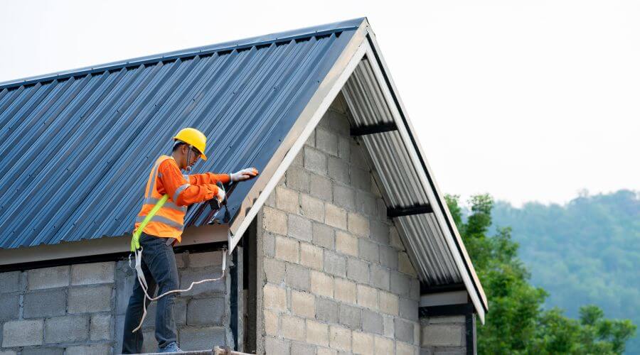 Professional gutter cleaning in Union, KY